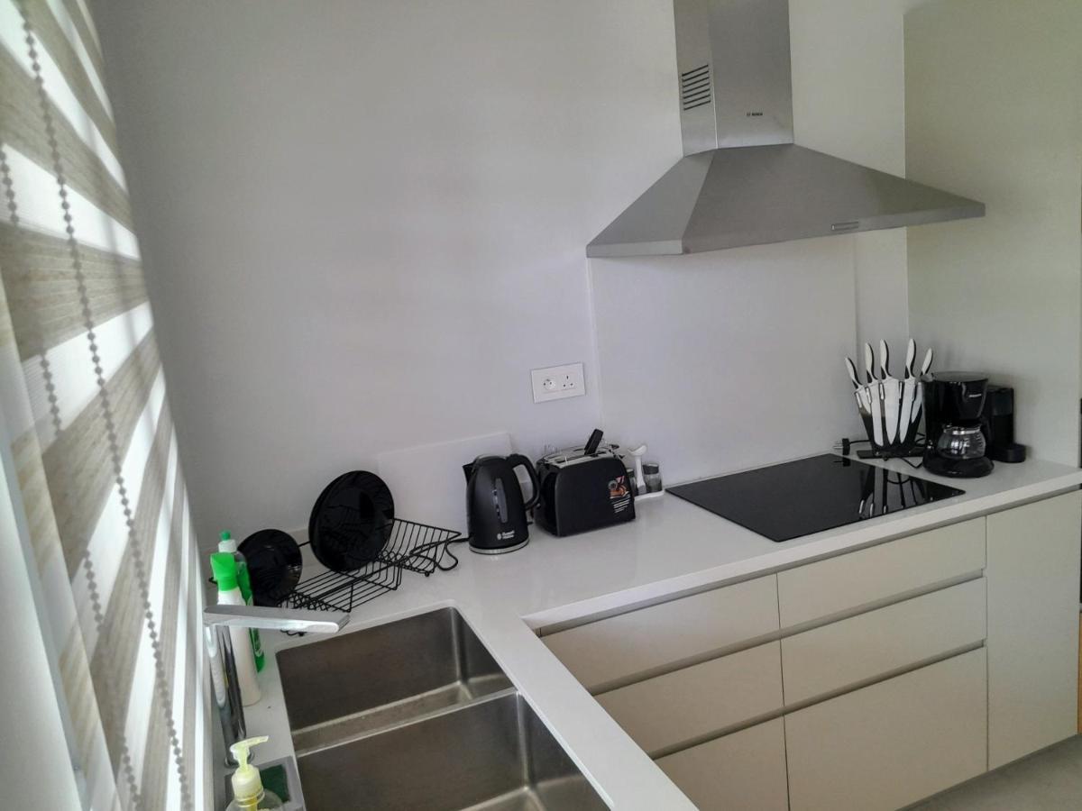 Appt Neuf De 2Ch Ds Residence Avec Piscine, Route Cotiere กรองด์เบย์ ภายนอก รูปภาพ