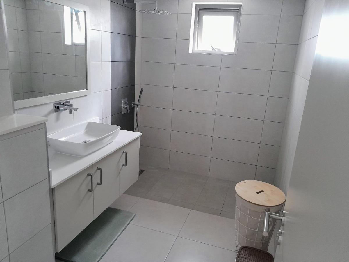 Appt Neuf De 2Ch Ds Residence Avec Piscine, Route Cotiere กรองด์เบย์ ภายนอก รูปภาพ