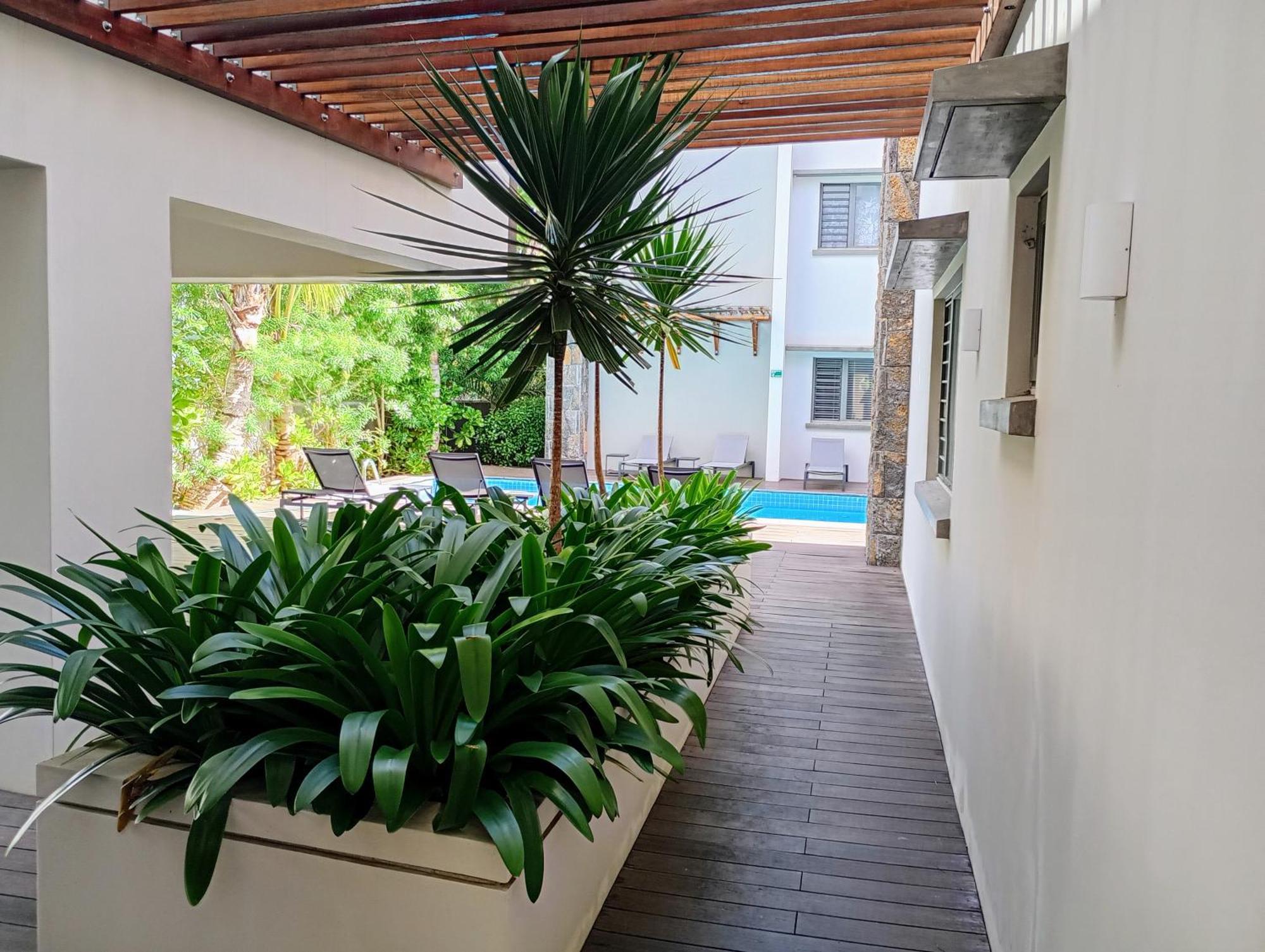 Appt Neuf De 2Ch Ds Residence Avec Piscine, Route Cotiere กรองด์เบย์ ภายนอก รูปภาพ